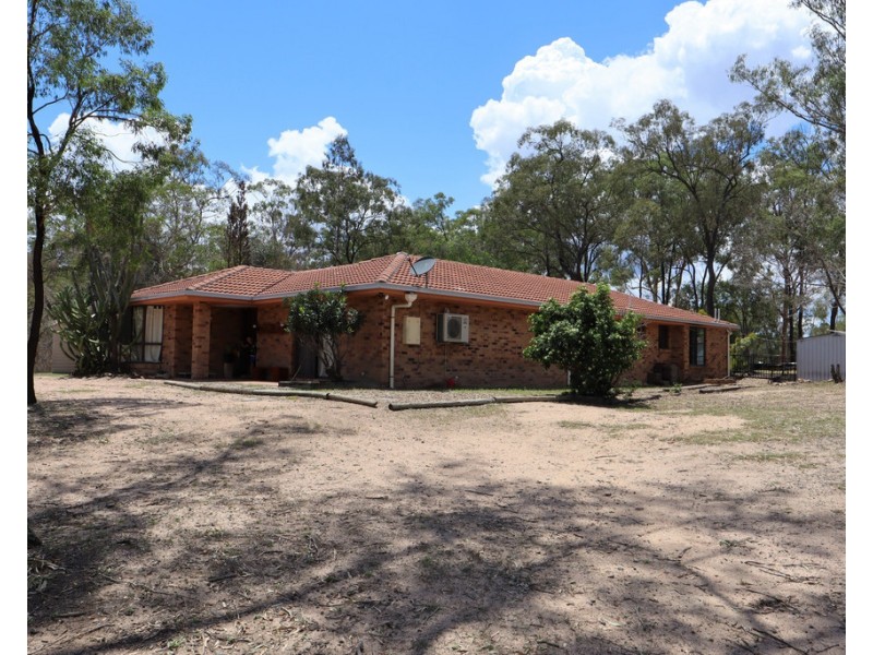 2 Australia II Drive, Kensington Grove QLD 4341