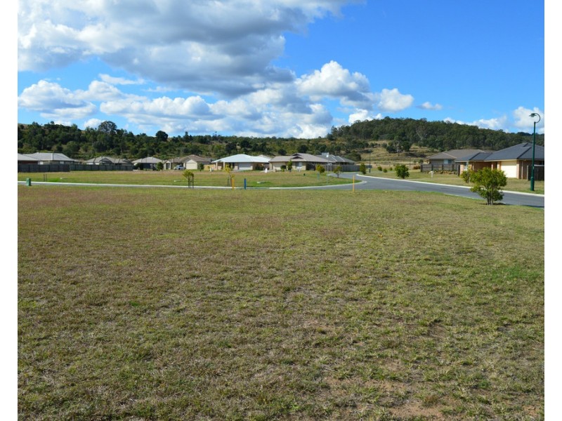 12 Dutton Street, Laidley QLD 4341