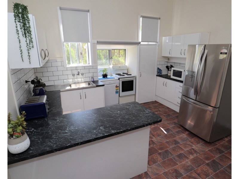 2 Sandpiper Drive, Regency Downs QLD 4341