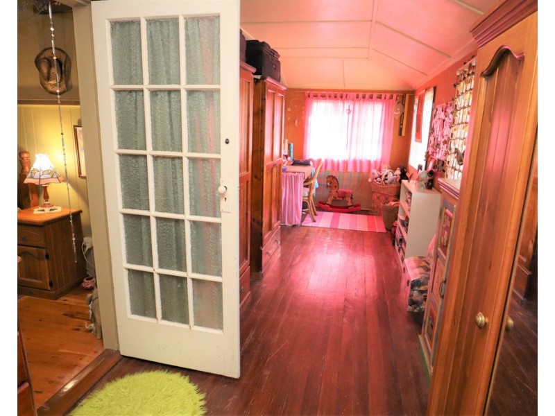 1 Dan Road, Hatton Vale QLD 4341