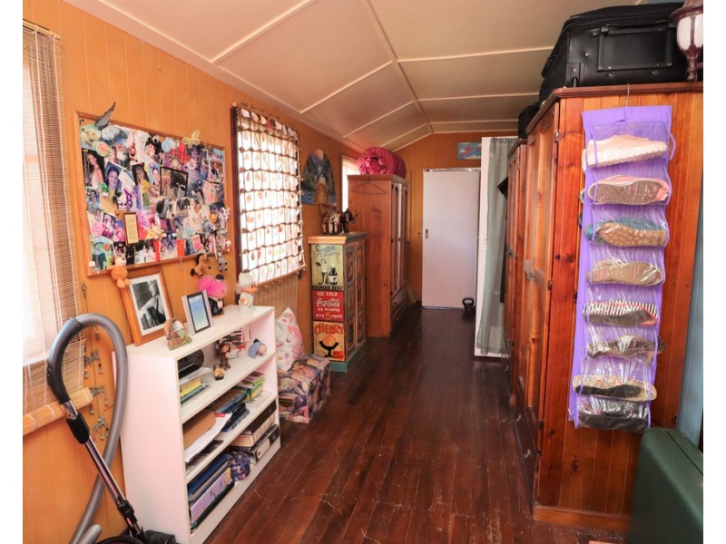 1 Dan Road, Hatton Vale QLD 4341