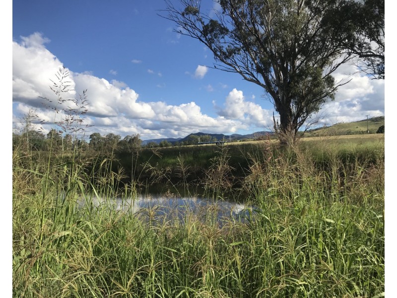 10 McGarrigal Road, Laidley Creek West QLD 4341