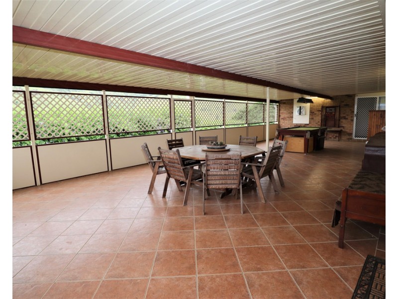 252 Left Hand Branch Road, Lefthand Branch QLD 4343