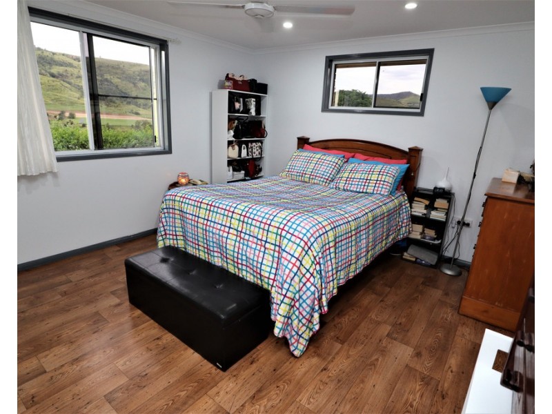 252 Left Hand Branch Road, Lefthand Branch QLD 4343