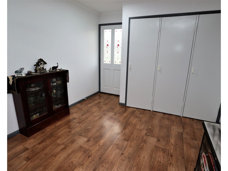252 Left Hand Branch Road, Lefthand Branch QLD 4343