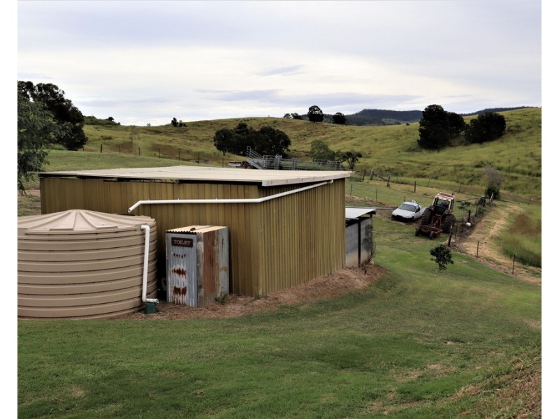 252 Left Hand Branch Road, Lefthand Branch QLD 4343