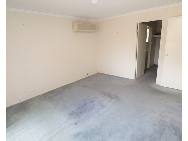 8 Sunwest Court, Plainland QLD 4341