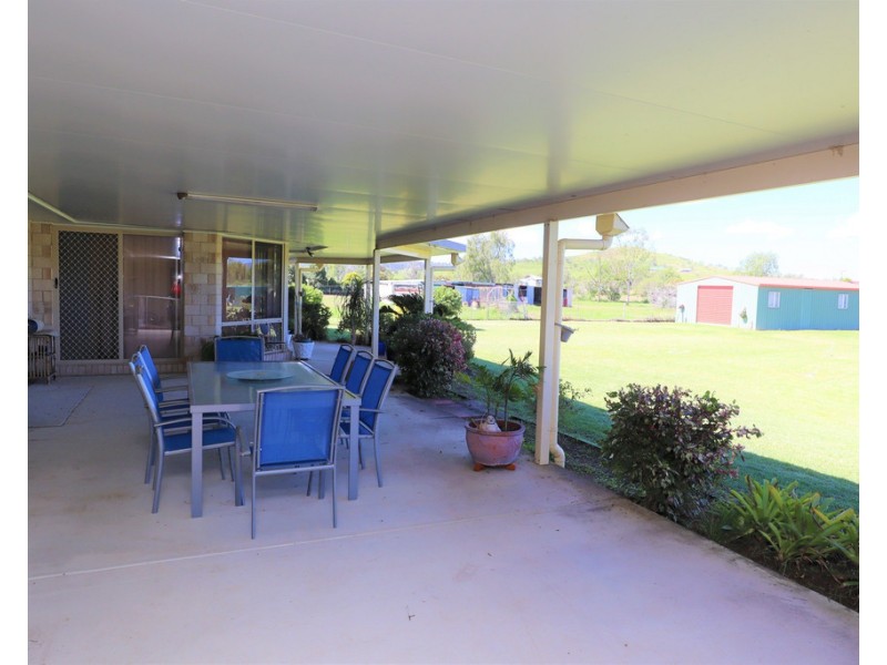 8 Sunwest Court, Plainland QLD 4341