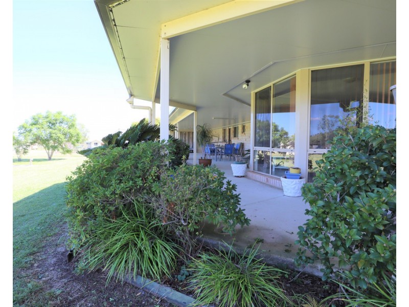 8 Sunwest Court, Plainland QLD 4341