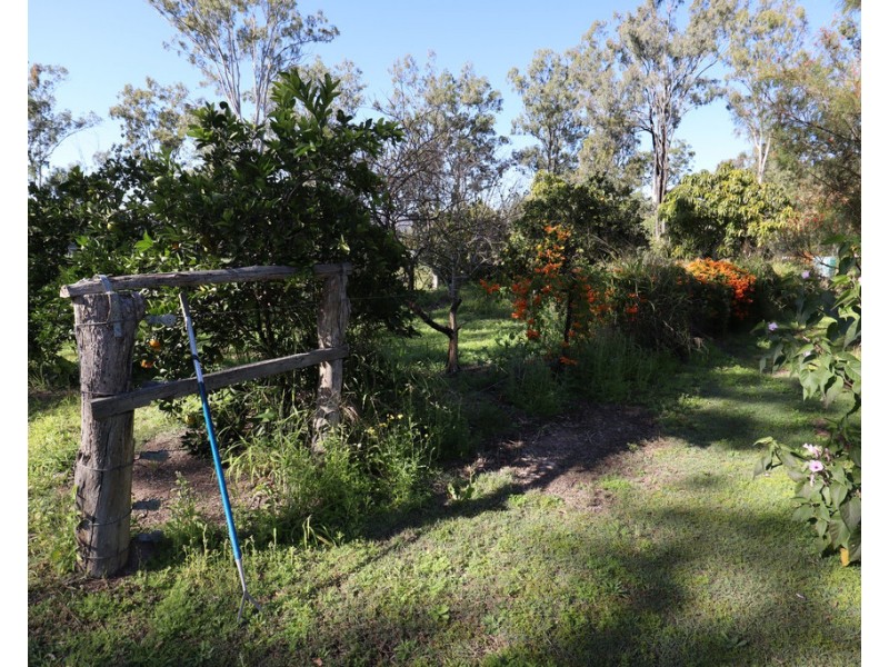 15 Yellowood Court, Kensington Grove QLD 4341