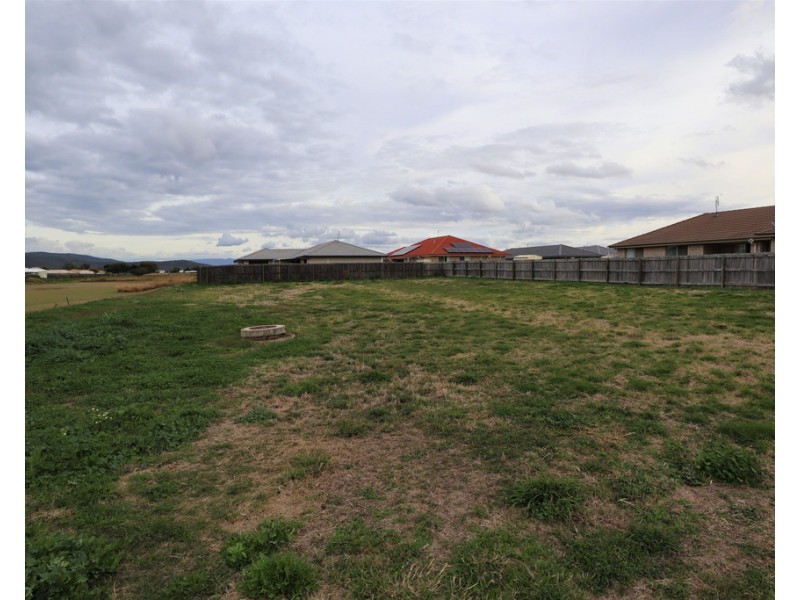 32 Hayes Street, Laidley QLD 4341