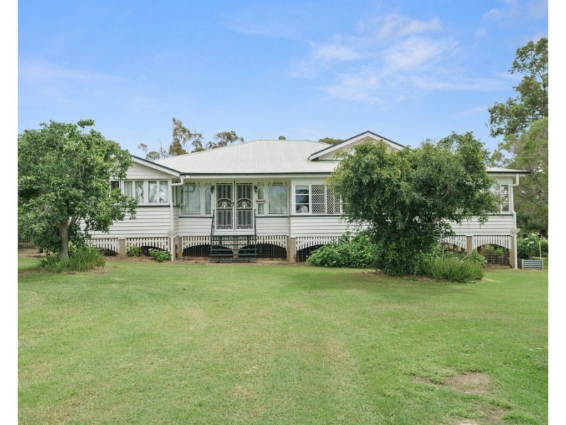 127 Brigalow Street, Placid Hills QLD 4343