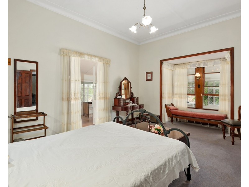 127 Brigalow Street, Placid Hills QLD 4343