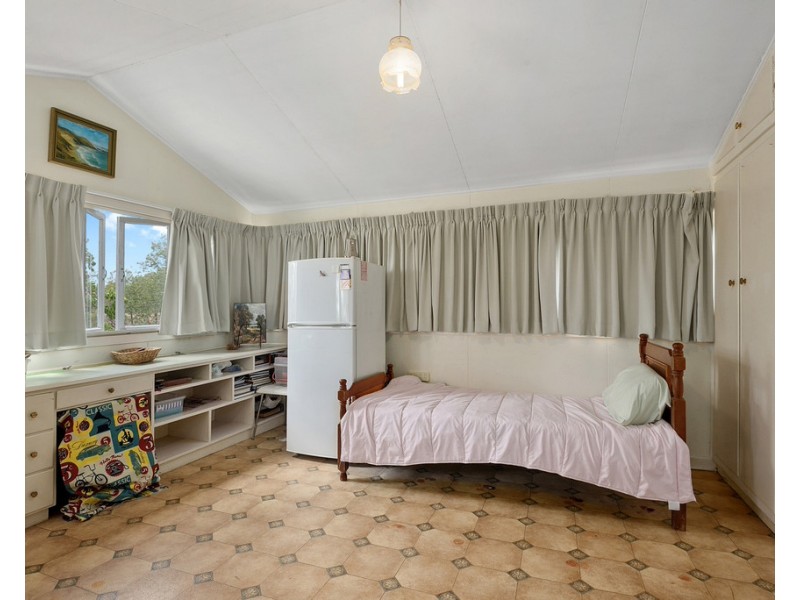 127 Brigalow Street, Placid Hills QLD 4343