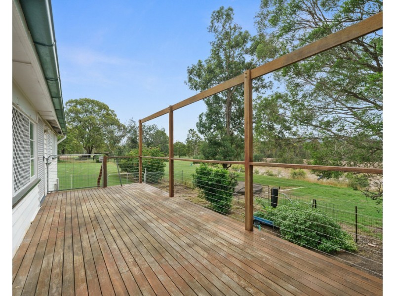127 Brigalow Street, Placid Hills QLD 4343