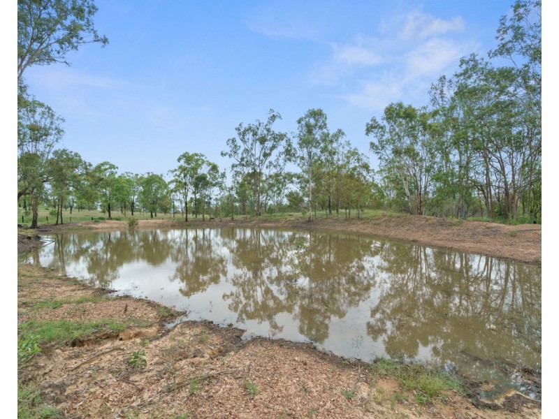 127 Brigalow Street, Placid Hills QLD 4343