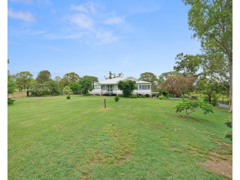 127 Brigalow Street, Placid Hills QLD 4343