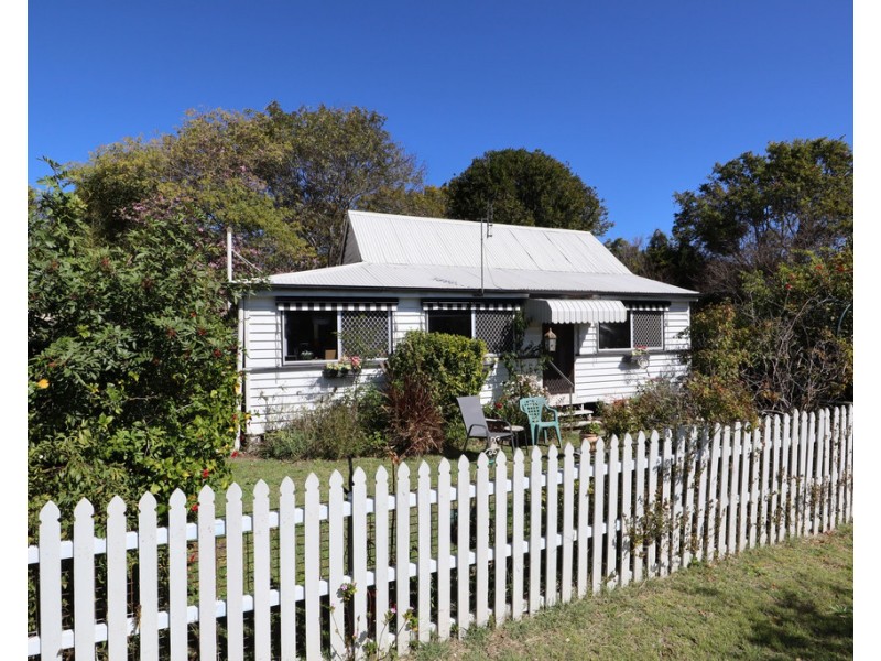 46 Hayes Street, Laidley QLD 4341