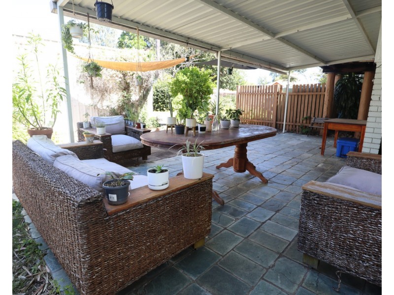 11 Robert Street, Forest Hill QLD 4342