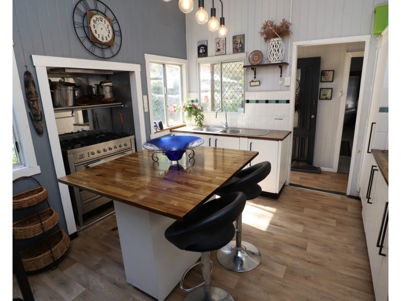 77 Mount Berryman Road, Mount Berryman QLD 4341