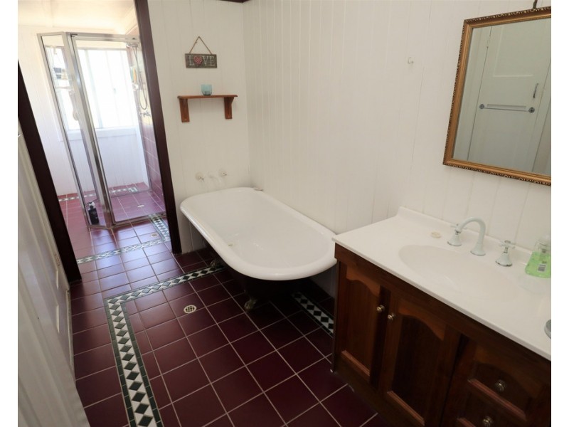 35 Blenheim Road, Laidley Creek West QLD 4341