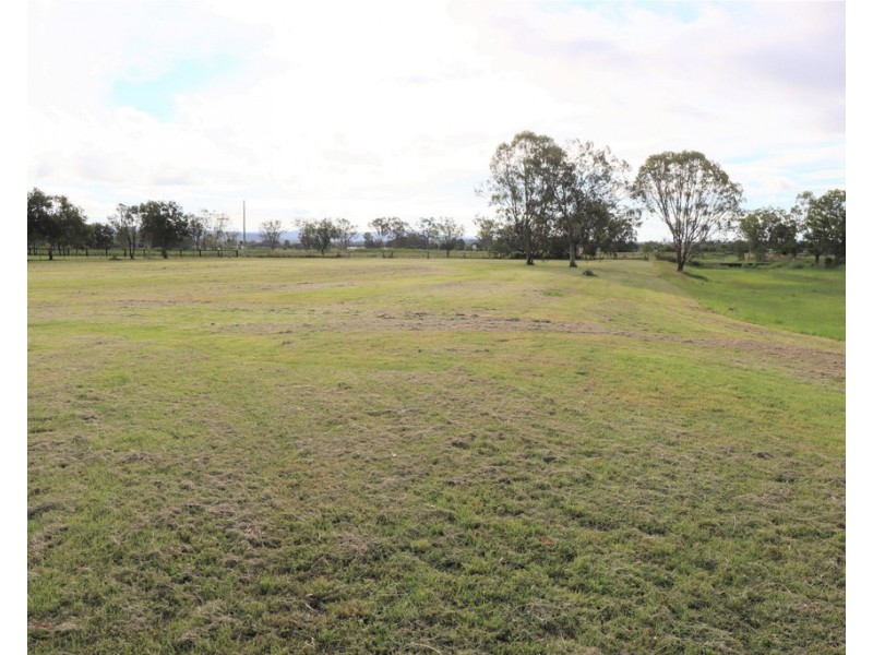 55 Coates Street, Laidley QLD 4341