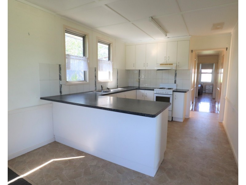 7 Kent Street, Forest Hill QLD 4342