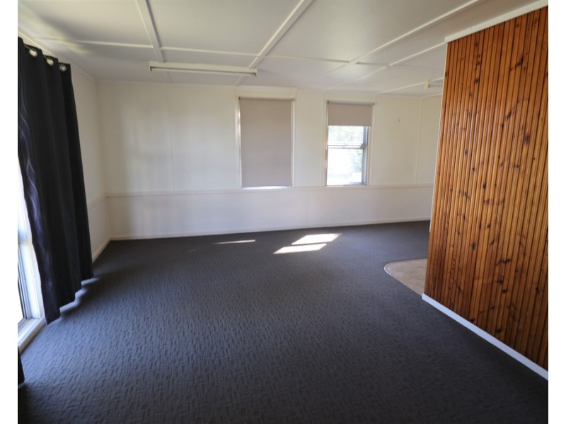 7 Kent Street, Forest Hill QLD 4342