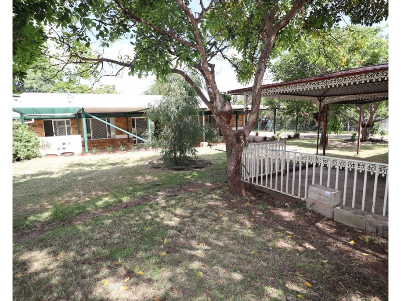 9 Hewett Drive, Regency Downs QLD 4341