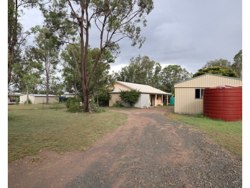 10 Brendan Court, Hatton Vale QLD 4341