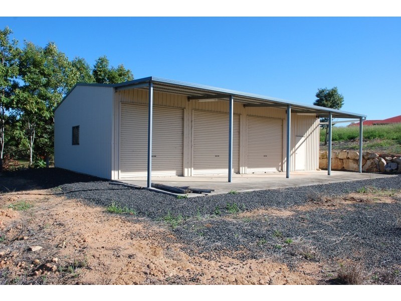 6 Robin Court, Laidley Heights QLD 4341