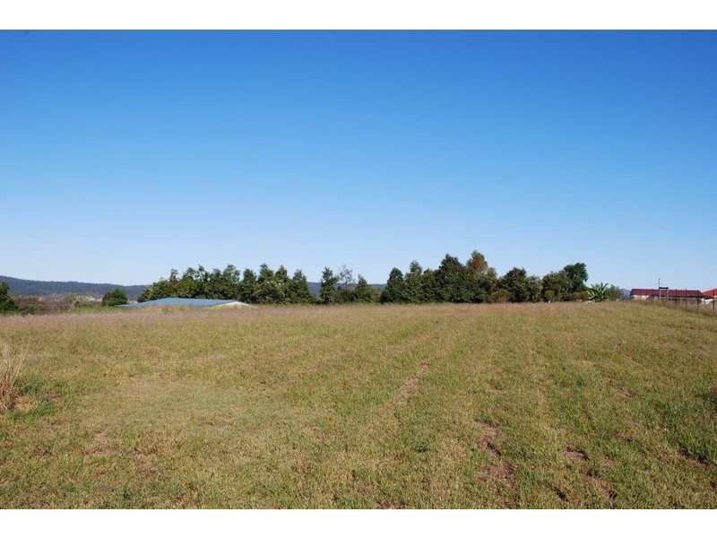 6 Robin Court, Laidley Heights QLD 4341