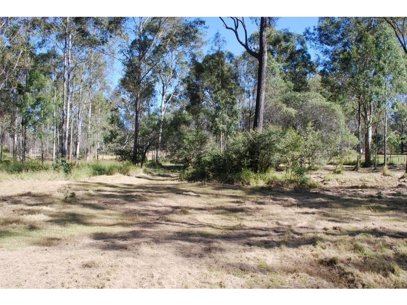 26 Bertrand, Kensington Grove QLD 4341