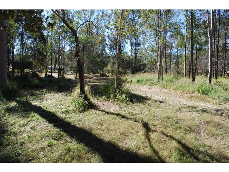 26 Bertrand, Kensington Grove QLD 4341