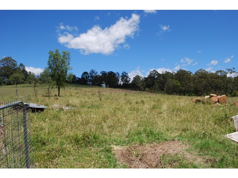 35 Long Gully Rd, Summerholm QLD 4341
