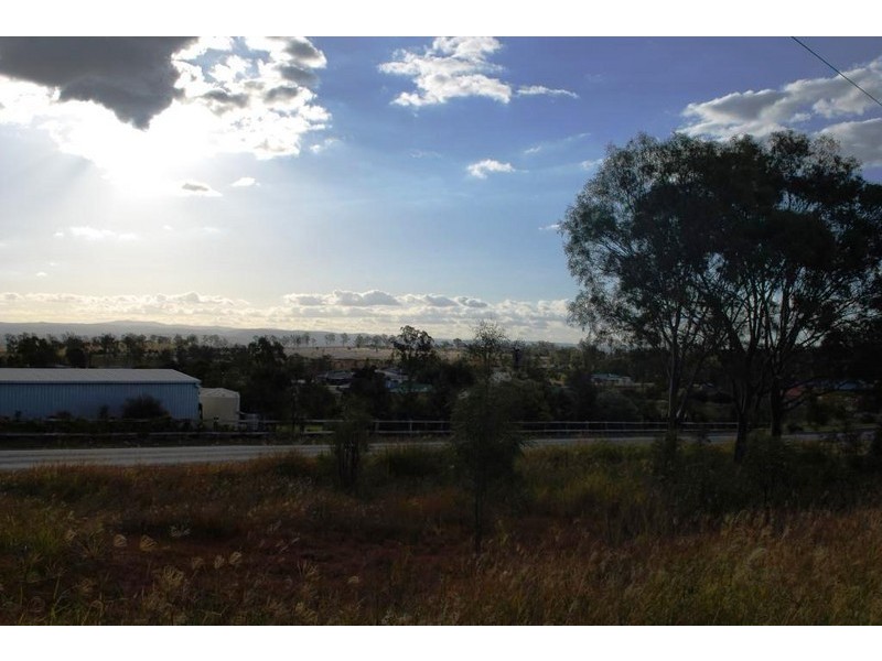 4 Mallee Court, Plainland QLD 4341