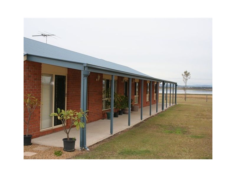 10 Jimba Road, Lockyer Waters QLD 4311