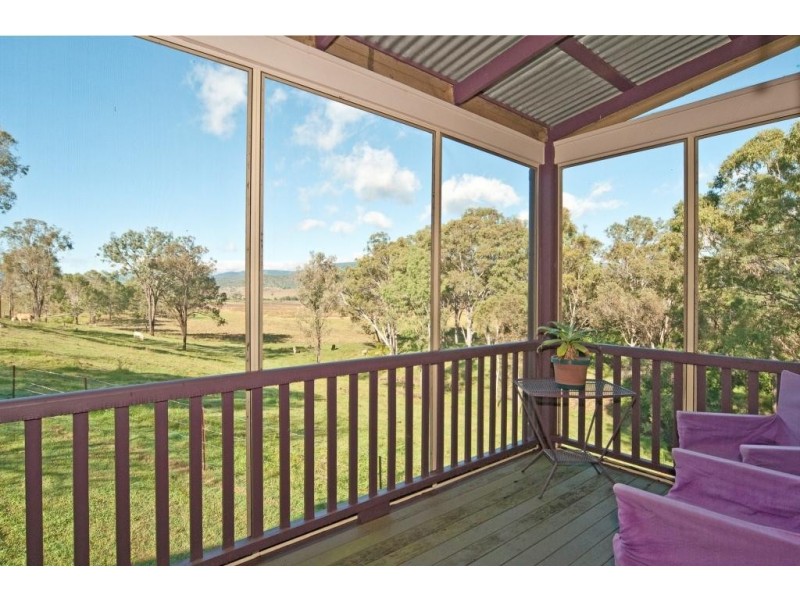 220 Mulgowie Rd, Thornton QLD 4341