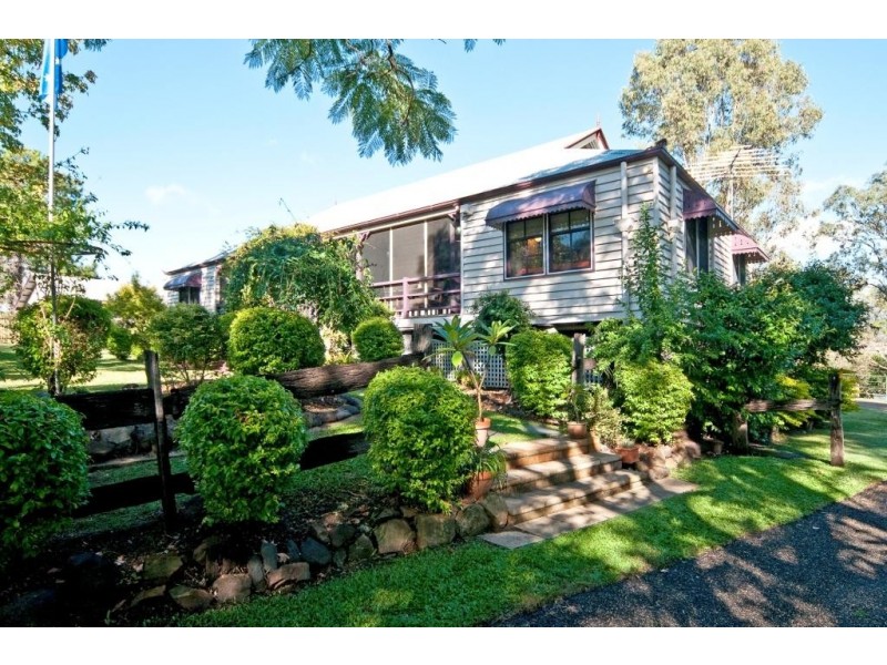 220 Mulgowie Rd, Thornton QLD 4341