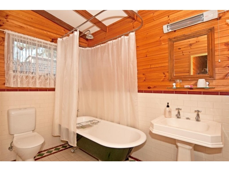 220 Mulgowie Rd, Thornton QLD 4341