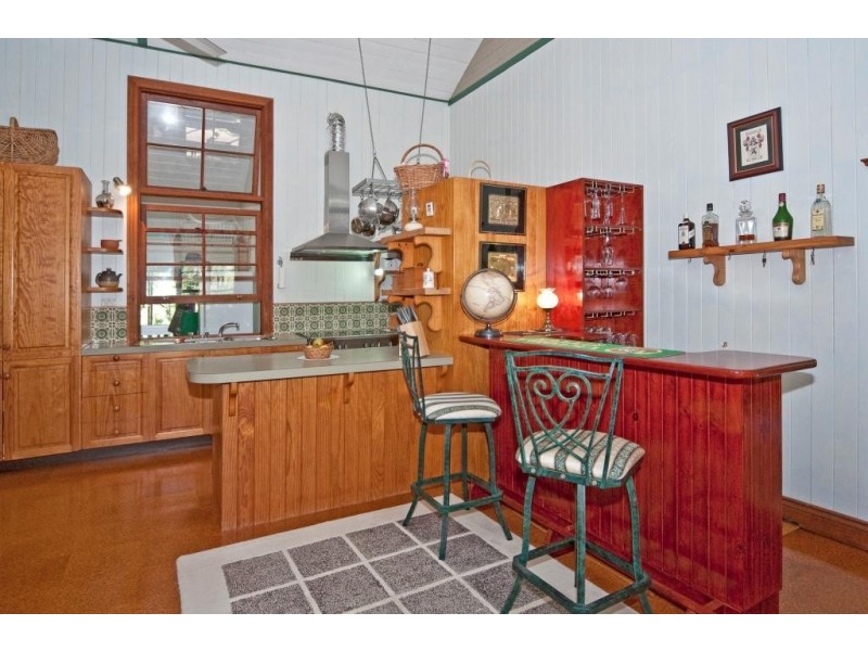 220 Mulgowie Rd, Thornton QLD 4341