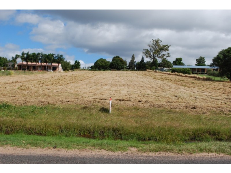 135 Lakes Drive, Laidley Heights QLD 4341