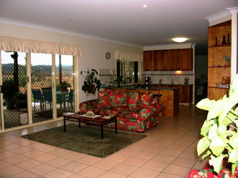 27  Graham Court, Hatton Vale QLD 4341