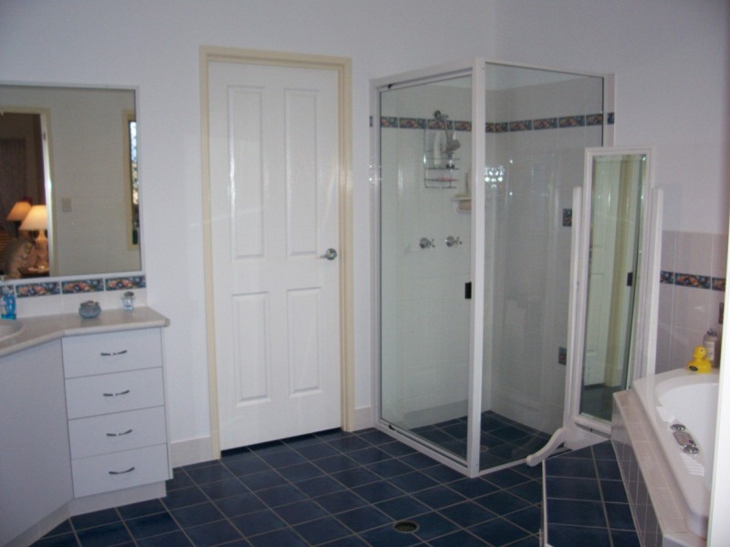 27  Graham Court, Hatton Vale QLD 4341