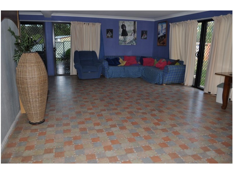 38 Douglas McInnes Dr, Laidley QLD 4341