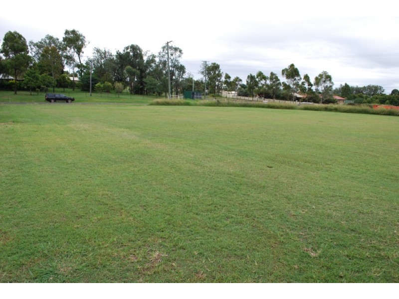 1 Brown Court, Laidley Heights QLD 4341