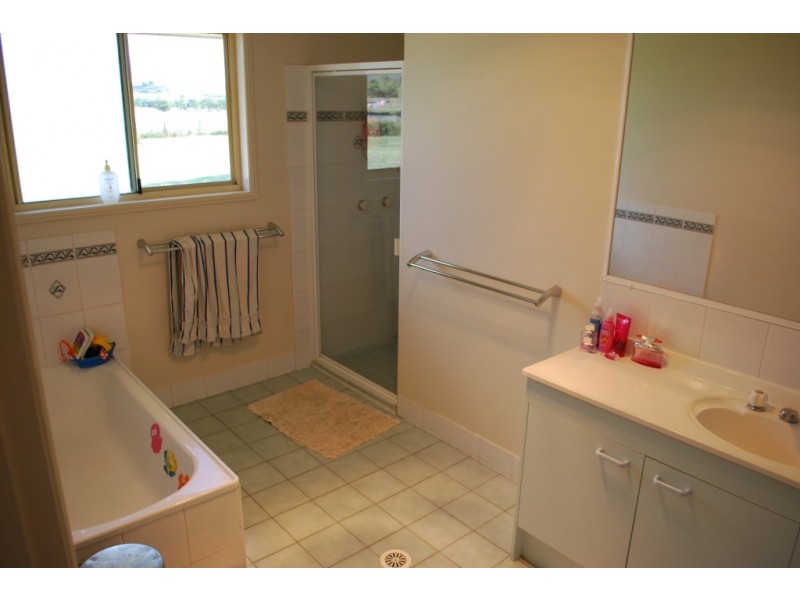 6 Bushman Street, Plainland QLD 4341