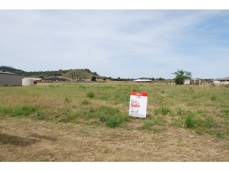 17 Fernrow Drive, Plainland QLD 4341