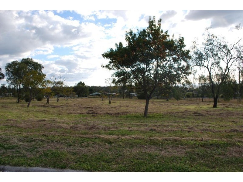 4 Mallee Court, Plainland QLD 4341