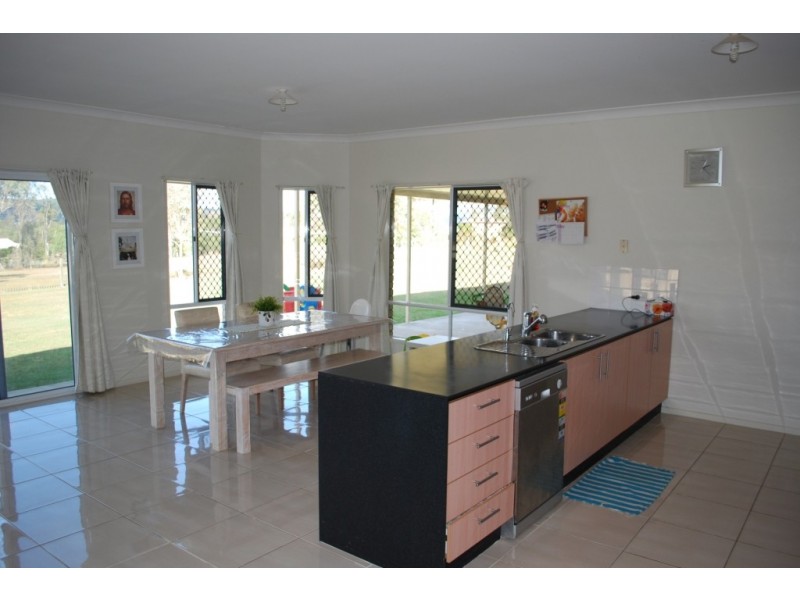 Kensington Grove QLD 4341